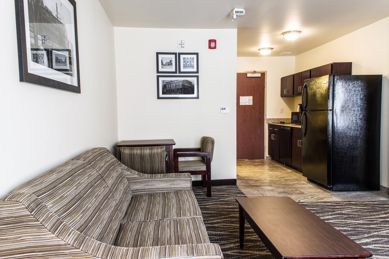 Cobblestone Hotel & Suites - Чиппева-Фолс Экстерьер фото