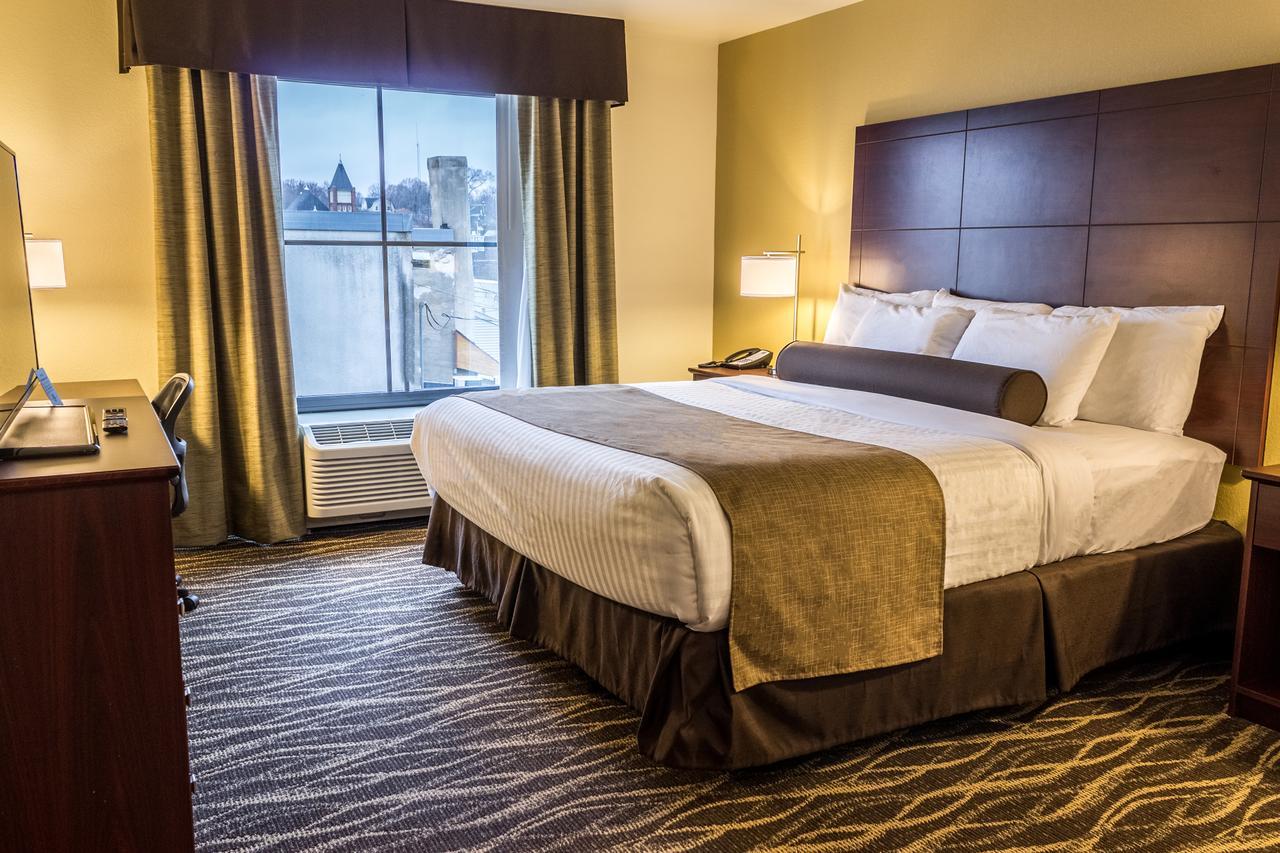 Cobblestone Hotel & Suites - Чиппева-Фолс Экстерьер фото